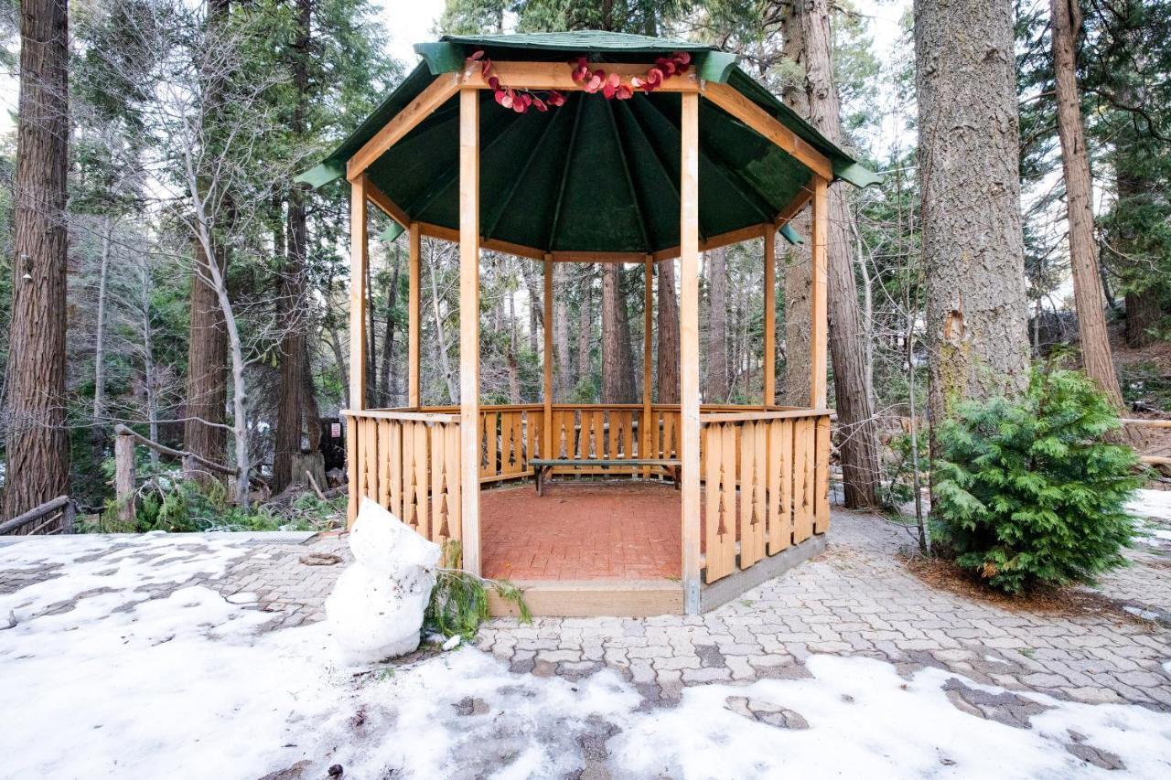 Arrowhead Tree Top Lodge Лейк-Арроугед Екстер'єр фото