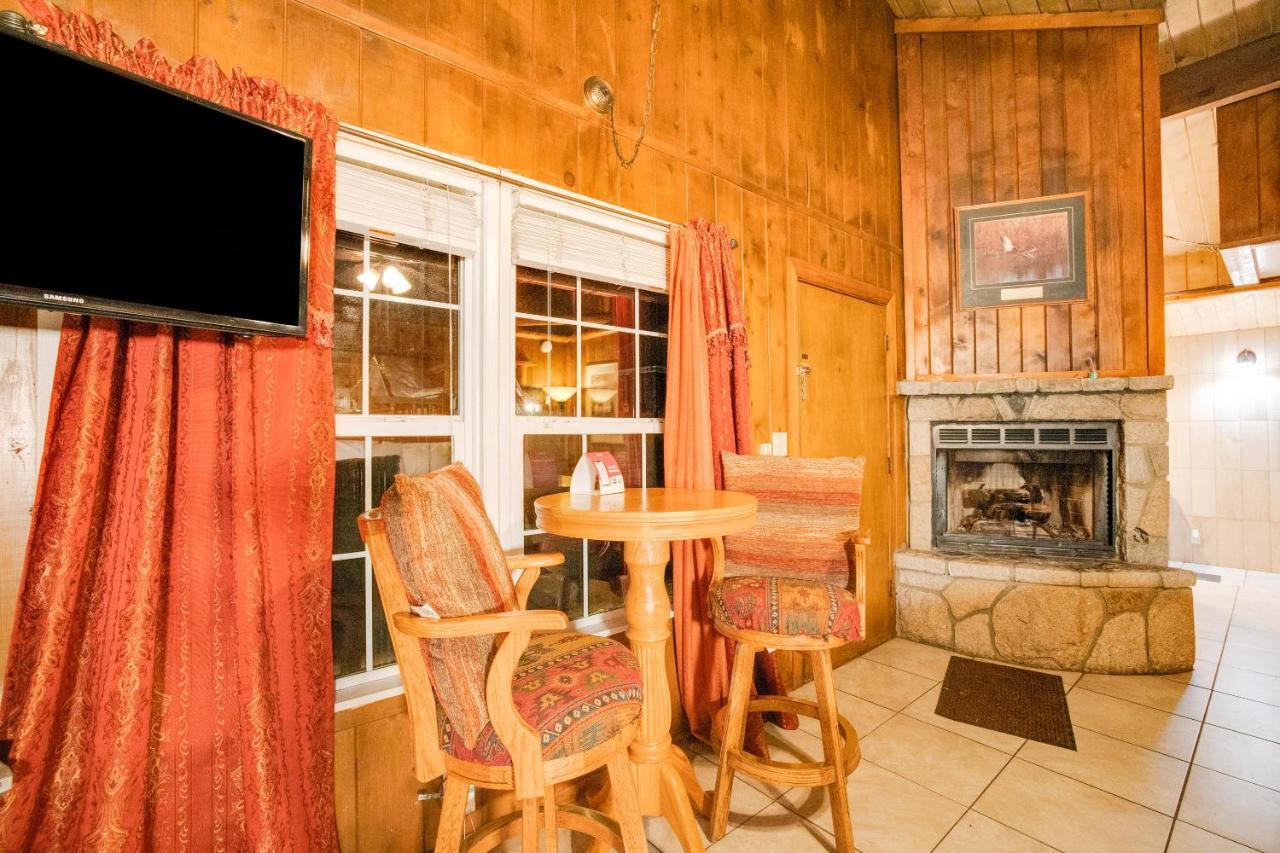 Arrowhead Tree Top Lodge Лейк-Арроугед Екстер'єр фото